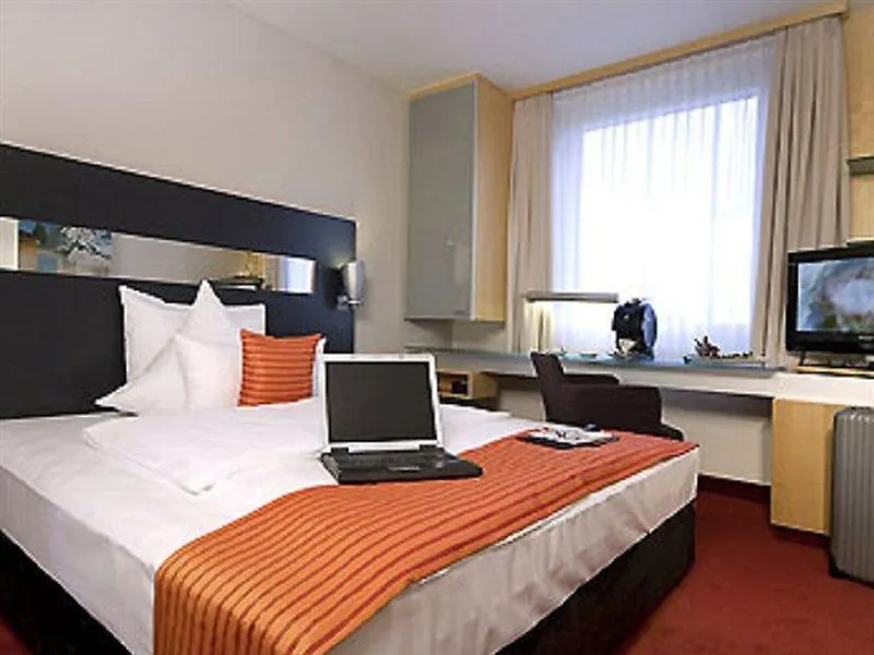 Mercure Hotel Duesseldorf City Nord 4*, Dusseldorf